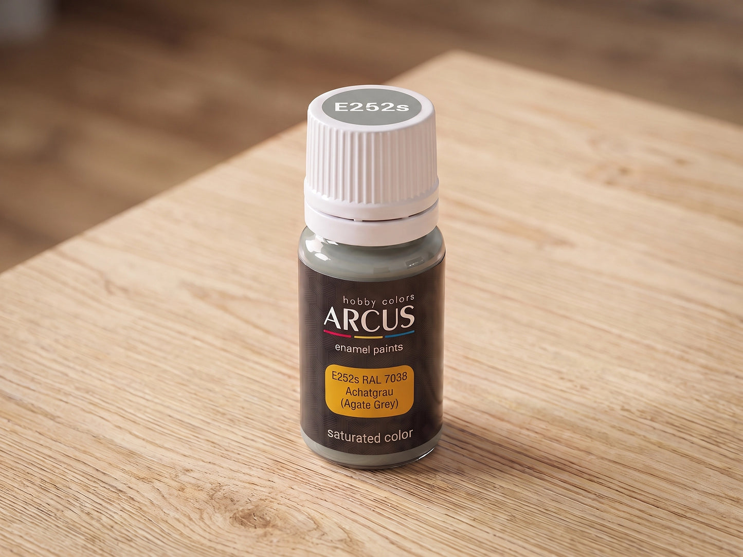 Arcus 252 Agate Grey bottle