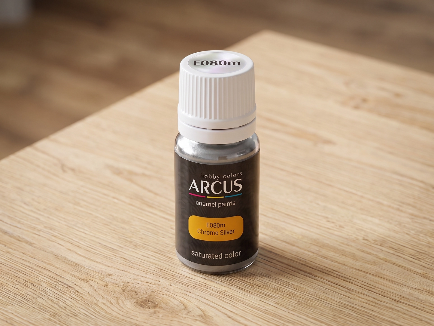 Arcus 080 Chrome Silver Metallic bottle
