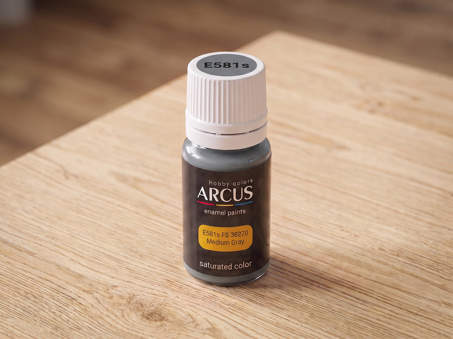 Arcus 581 Medium Gray bottle