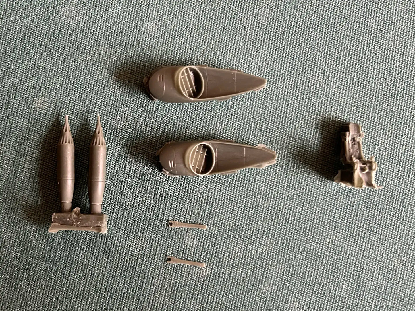 Art Model AM 7203 resin parts