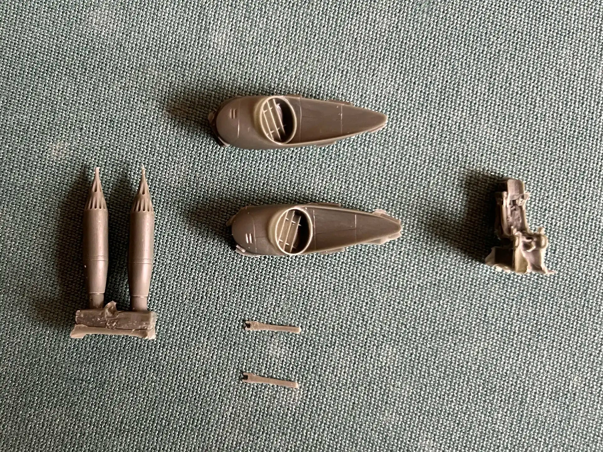 Art Model AM 7203 resin parts