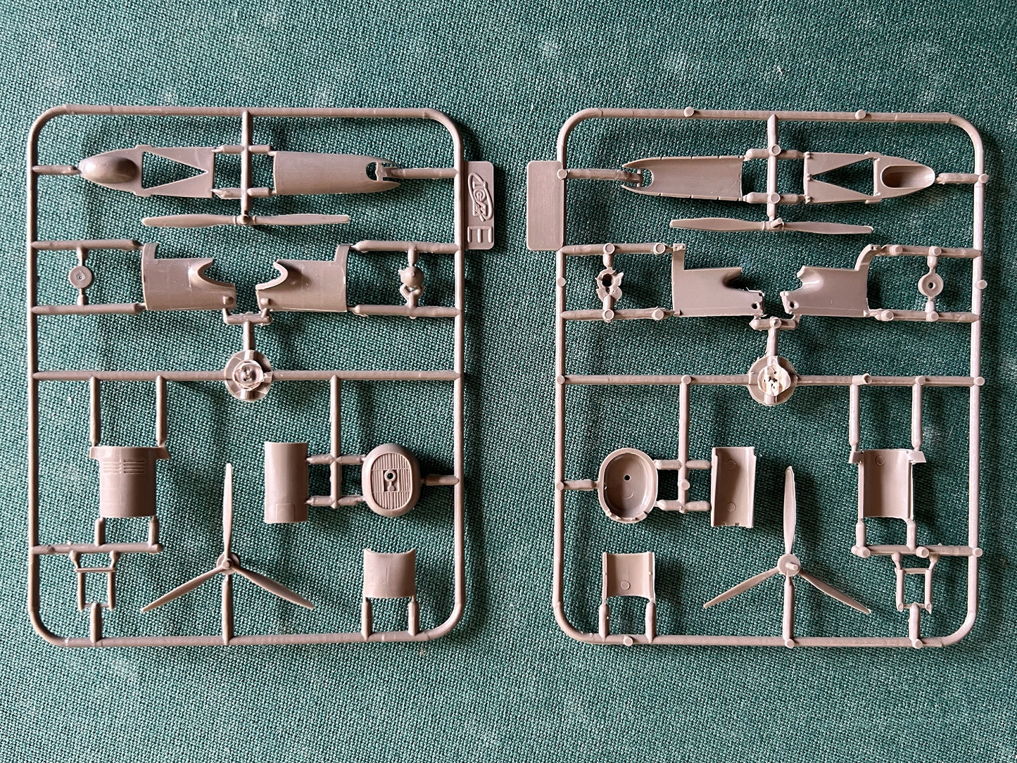 ICM 72162 sprue E