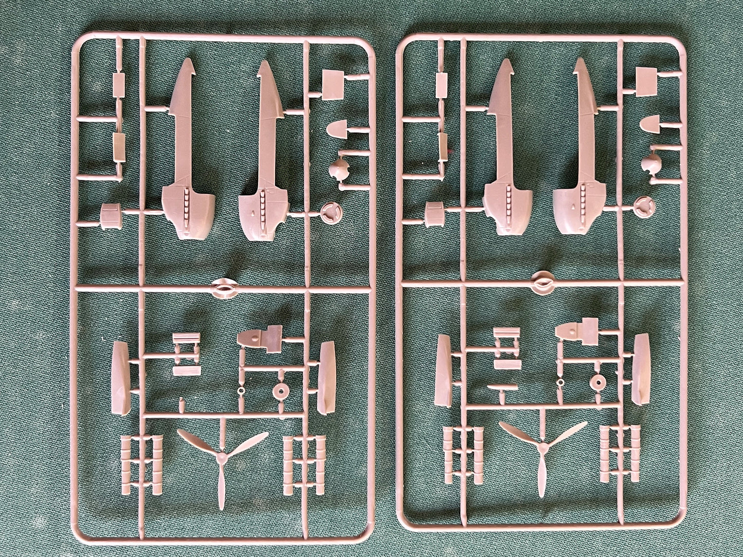 ICM 72302 sprue E