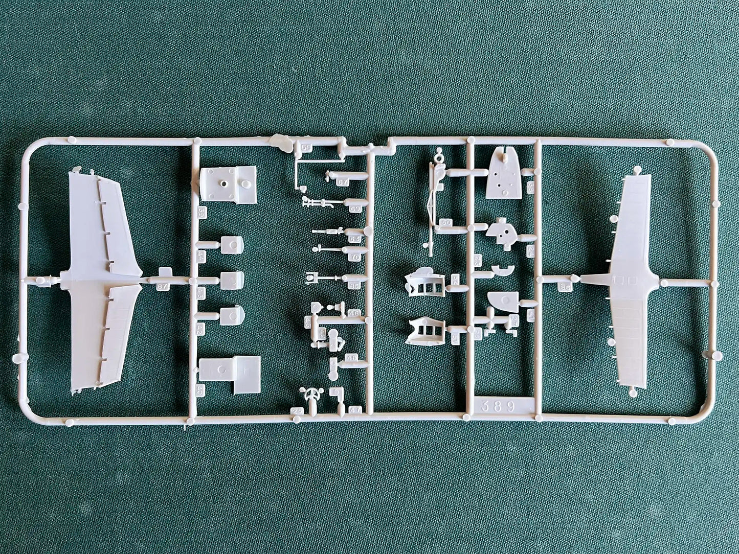 MisterCraft F-50 sprue 3