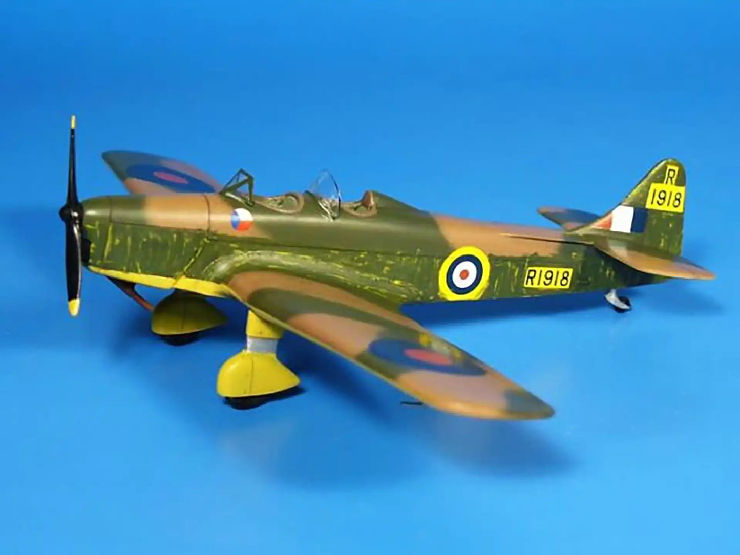 RS 92117 Miles Magister Mk.I R1918 of the 312 Squadron, port view