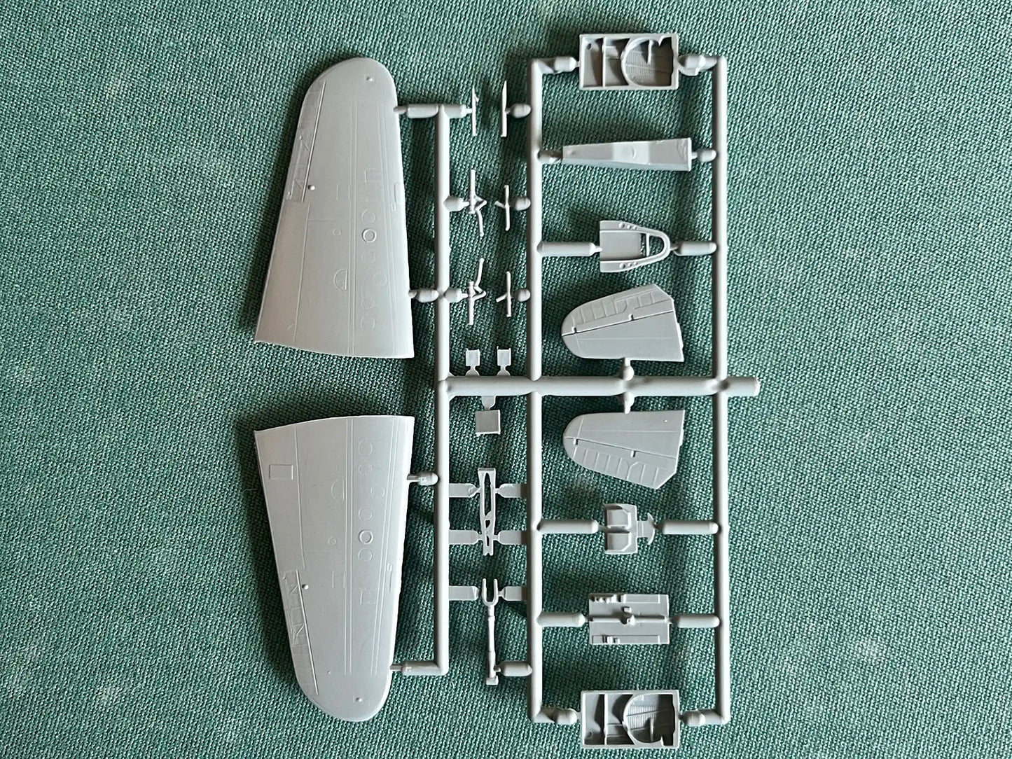 RS Models 92218 sprue 2