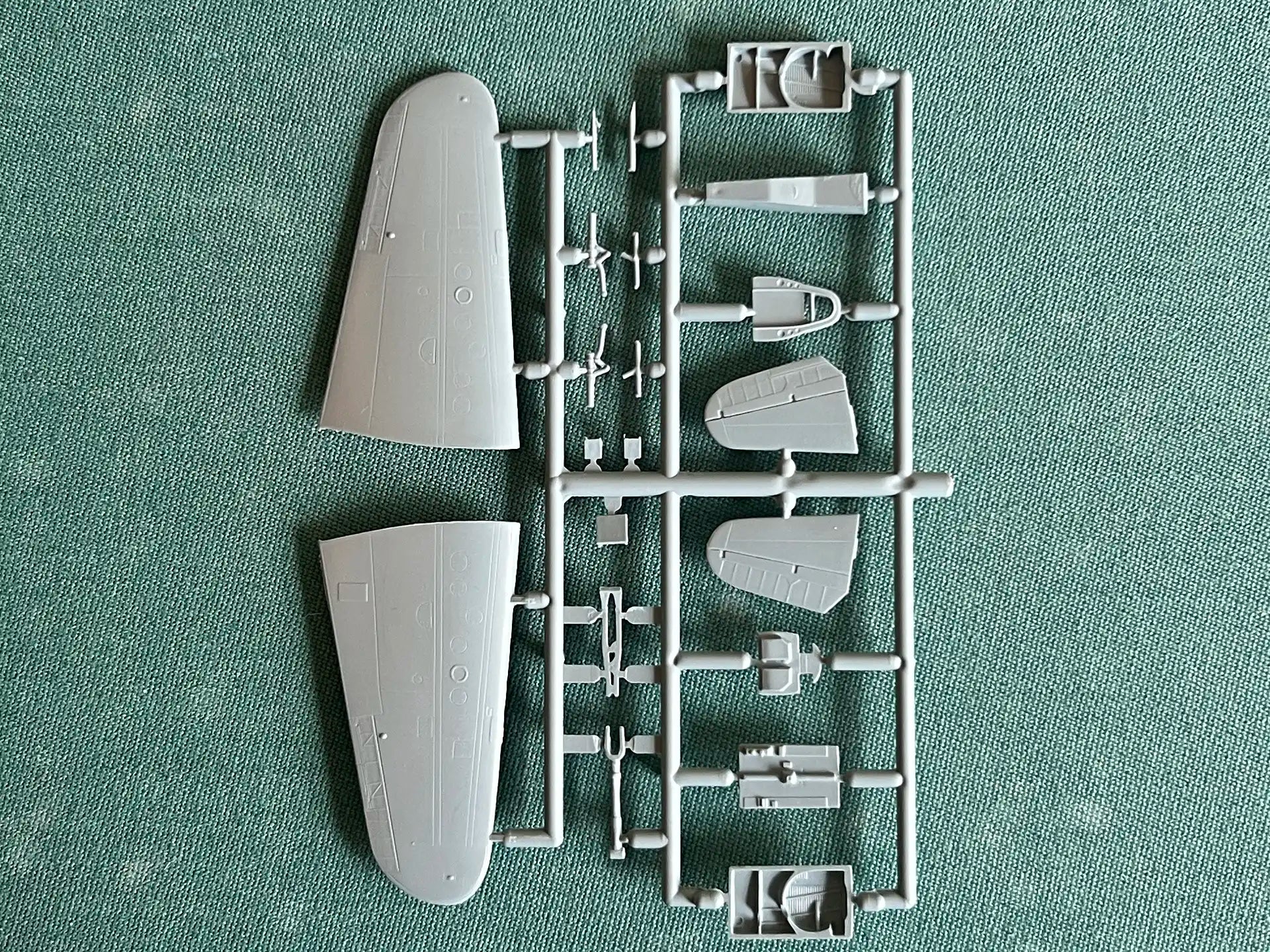 RS Models 92218 sprue 2